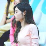 고급스러운 <b>귀밑</b>턱 소유자들