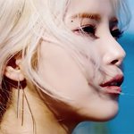 요즘 미모에 <b>탄력</b>받은 여돌