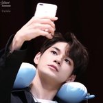 어제 피자집에서 좋은 소식들었어