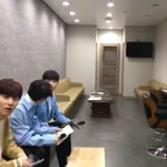 V앱에 <b>옹성우</b> 김재환 싸우는 거 찍힘..