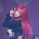 <b>여덕</b>까지 흔드는 女돌 매력