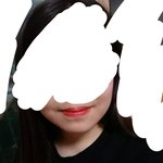 내 틴트<b>색</b> 피부랑 맞는지 봐ㄷ줭