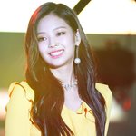 어떤 색이든 <b>찰떡</b>임