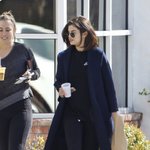 극과 극인 테일러 스위프트 VS 셀레나 고메즈 사복