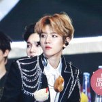 [EXO] 나중에 배켠 눈<b>화장</b> 방법 풀어줬으면좋겠다
