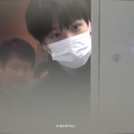 [카이] 엑소 카이 귀여움을 뿜어내는 동글<b>미적</b> 모먼트