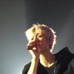 [백현] 태국콘팬들 <b>폰카</b> 원없이 찍었게따