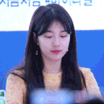 수지 최근 눈화장 <b>최소화</b>한 비주얼 jpgif