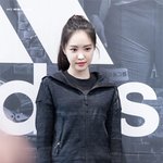 눈에 튈 수 밖에 없는 <b>여</b><b>돌</b>