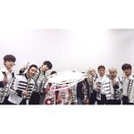 [EXO] 애들사진떴다 빽녀애기들 얼굴은<b>가림</b>