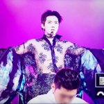 팬들 충격에 빠트린 렌의 무대