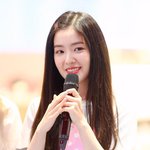 걸그룹 센터의 <b>위엄</b>