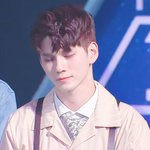 속눈썹이 길고 <b>풍성</b>한 워너원 옹성우