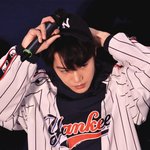 [EXO] 어제 애들 착장 너무 예쁘다