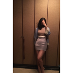 이쁜건지 <b>주목</b>받는다는거 참 에매함