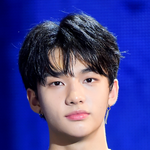 빼박 제왑상같은 아이돌 2명