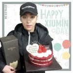[EXO] 공계가 올려준 시우민생일축하 사진