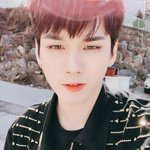 셀카 <b>천재인</b> 듯한 아이돌