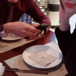 [댓글부탁해] 누가 더 이상한가요?