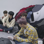 [방탄소년단] 이분위기에 <b>쪼금</b> 웃긴거 해도 될까?ㅜㅋ