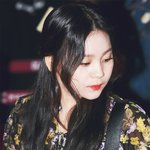 최근 여자친구 <b>엄지</b>