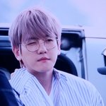 [EXO] 스트라이프 <b>셔츠</b> 사놓으면 잘입음?백현이처럼
