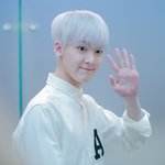 [댓글부탁해] 이 정도 머리색은 <b>탈색</b> 몇번해야함?