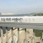 내일이 수련횐데 <b>캐리어</b> 가방 뭐가져갈지모르겠음 ㅠㅠ