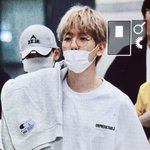 [백현] 백현<b>입국</b>했네