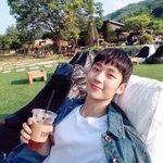 친구가 성인이랑 사귀면 어떨거같냐