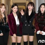 <b>평양</b> 콘서트에서 레드벨벳 맴버들의 복장.jpg