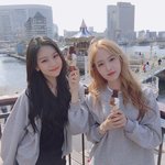 <b>염색</b>한 여자친구 엄지 신비 근황