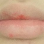 [댓글부탁해] 나 입술 ㅈㄴ<b>하얌</b>ㅋ