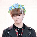 [NCT] 우리 팬싸 선물금지잖아