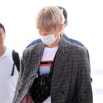 [백현] 엑소(EXO) 백현, '<b>아재</b>자켓 백현이 입으면 오빠자켓'...