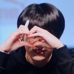 [방탄소년단] 꾹이 <b>손</b> <b>하트</b>
