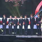 [EXO] <b>오바</b>스럽나?6주년인데넘어가쥬ㅓ..