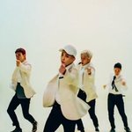 [시우민] 시우민 이 부분안무 ㄹㅇ 까리 <b>bb</b>