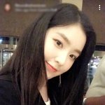 팬들과 <b>셀카</b>찍은 아이린 미모