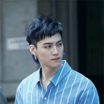 표정 없으면 말도 못 걸 남돌