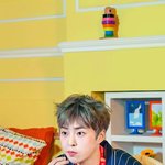 [EXO] <b>팝콘</b>먹으면서 영화보는 시우민