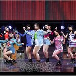 심각한 트와이스 쇼케이스 <b>의상</b>