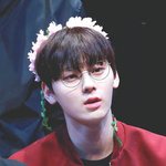 <b>부내</b>에 숨막히는 아이돌