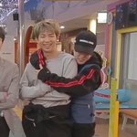 [방탄소년단] 고목나무에 매달린 <b>매미</b>