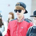 [EXO] 근데 이거 4년<b>전이</b>랑 같은옷인거 왤케 귀엽짘ㅋㅋㅋㅋ
