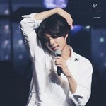 페북에서 난리난 최근 장발로 춤추는 박보검