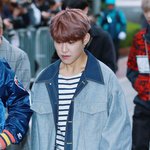 [박우진] 흐....흐지니 쇄골....난리나따