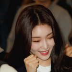 피부 우와.....