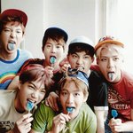[EXO] <b>데뷔초</b> 이화보 너무사랑함
