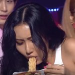 [모두드루와] '대유잼 파티' 1위 공약지킨 화사  라면 광고는...